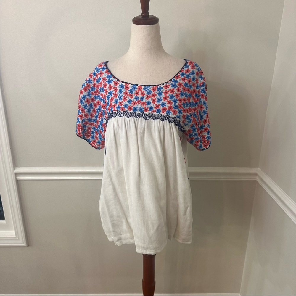 Roller Rabbit red and blue floral embroidered top- Size large